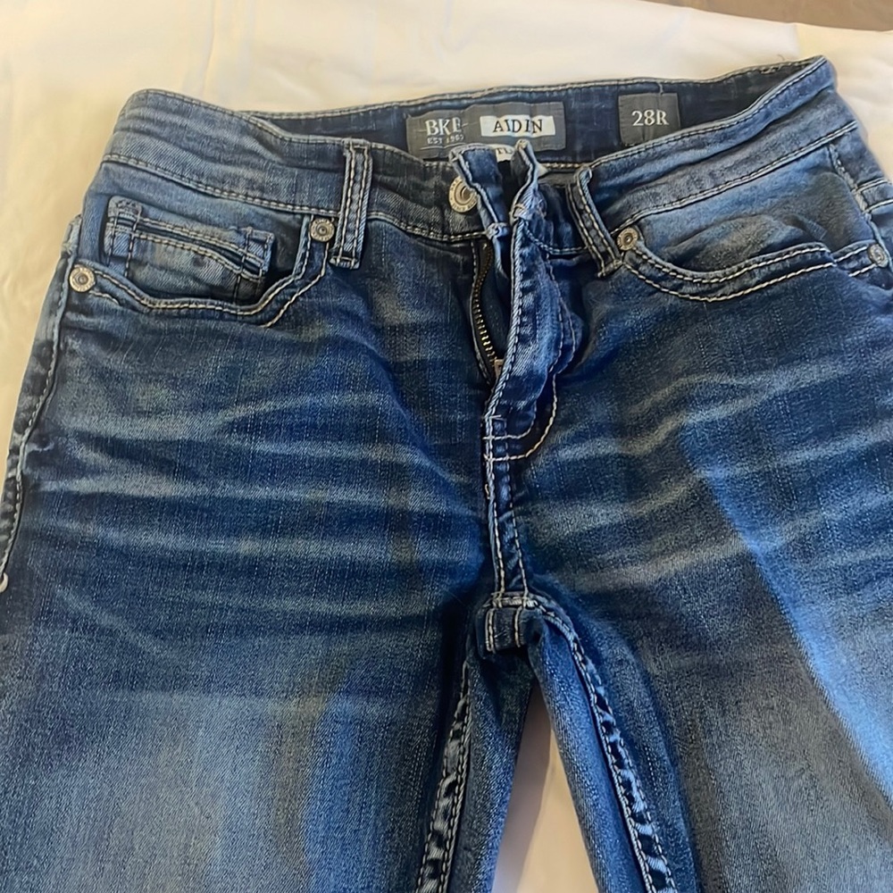 Buckle Jeans